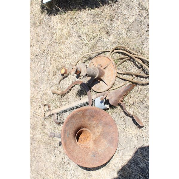 Gramophone Horn International Jack Corn Planter Misc (Tin Horn)