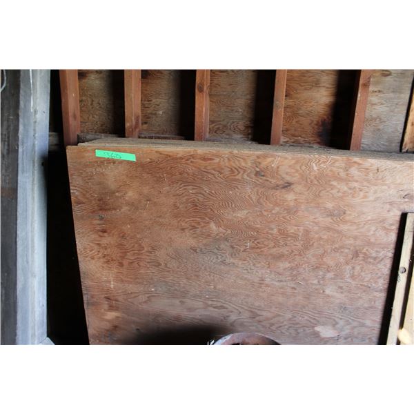 3/8" 17 Sheets Subfloor 48" x 96", 1 Sheet of 1/4" Plywood 48" x 96"