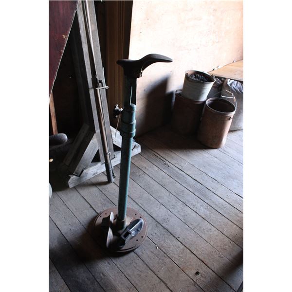 Shoe Lathe for Repairing Shoes