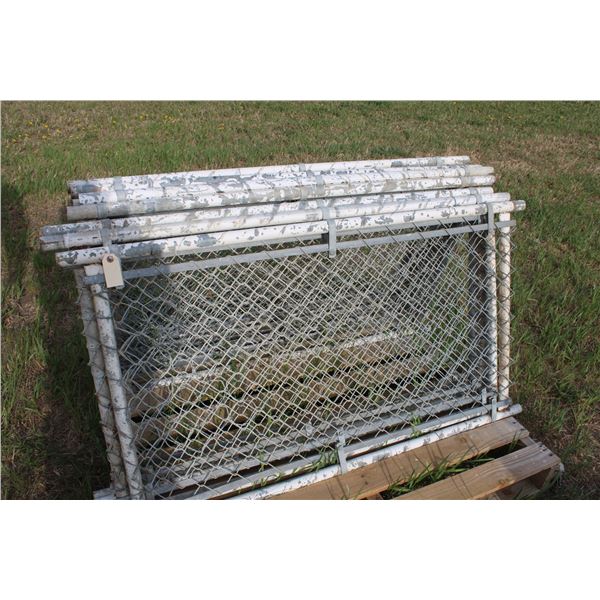 9 Pieces Of Metal Fencing 28" x 4 ft