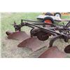 Image 4 : 3 Bottom Plow
