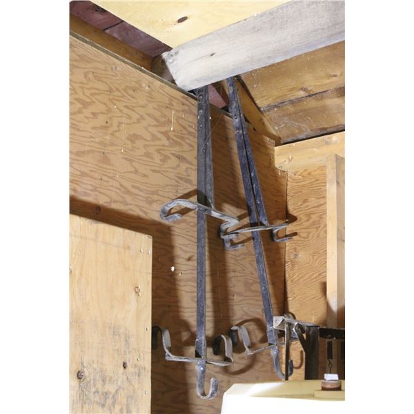 Wooden Door Water Fountain and Powder Tin