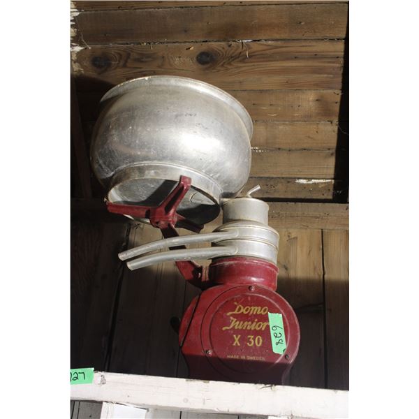 Domo Jr x 30 Table Top Cream Separator