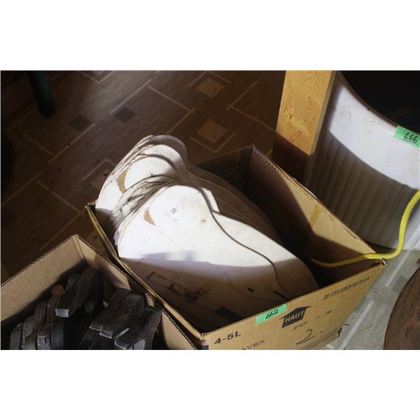 Snow Geese and Geese Decoys