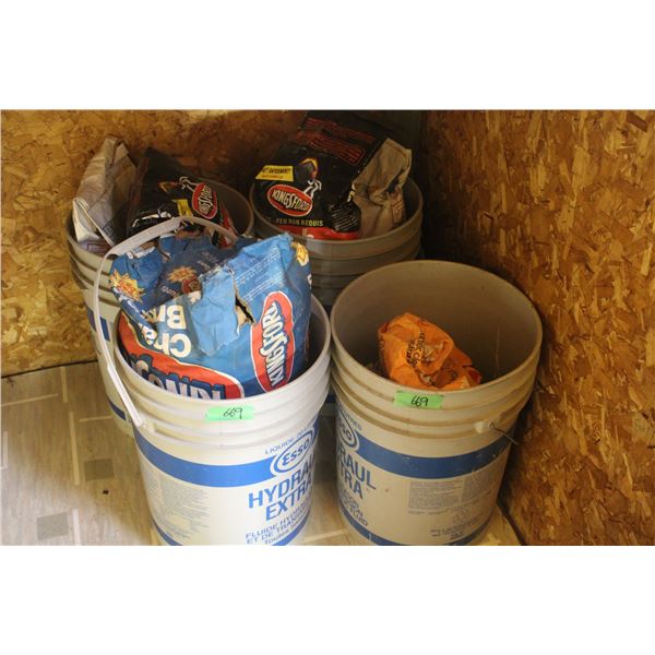 4 Pails of Charcoal Brick