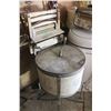 Image 4 : Tub Style 1920's Washing Machine with Wringer