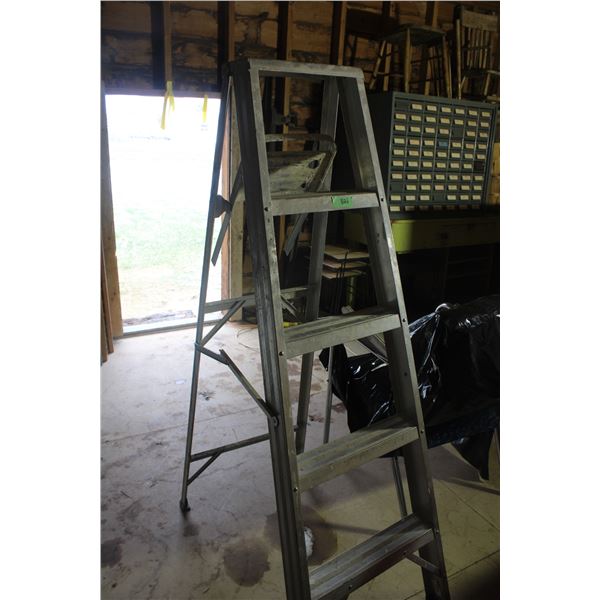 Aluminum Step Ladder 5ft