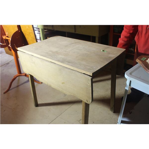 Drop Leaf Table 35" x 22" 41" Long Open