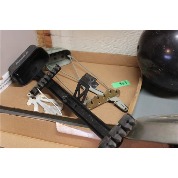 2 Quiver and Letter Holder