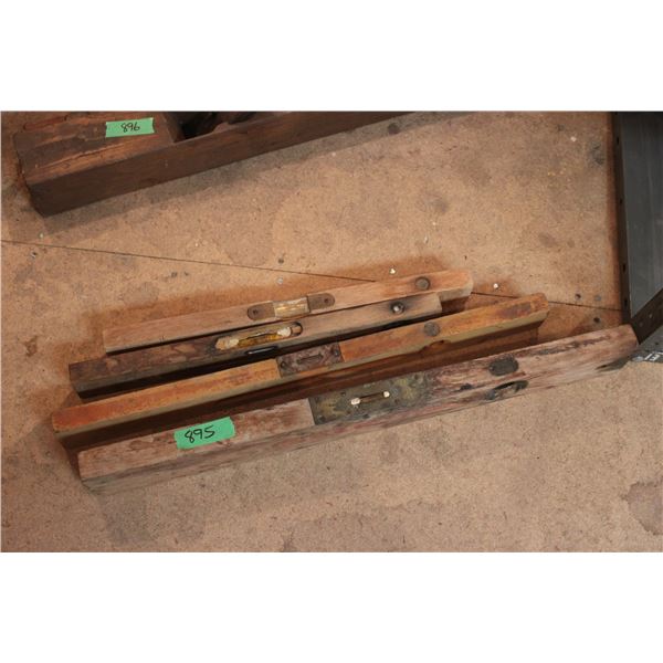 4 Vintage Levels One's a Stanley