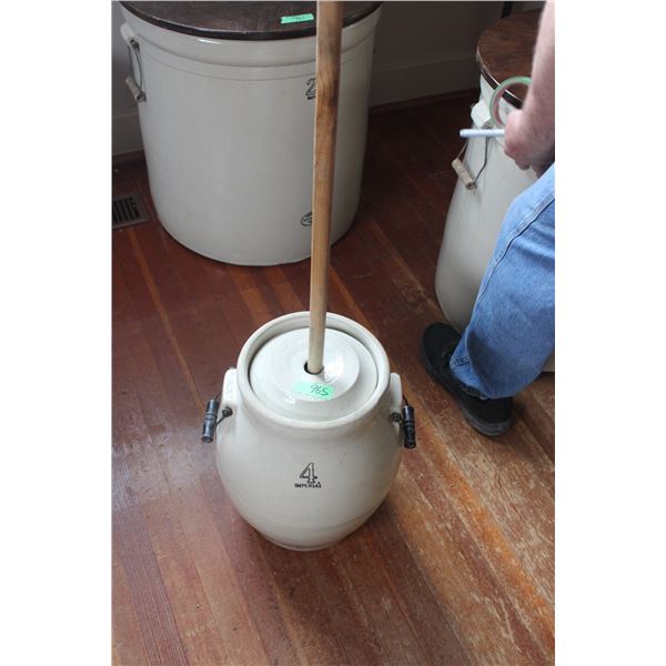 4 Gallon Imperial Butter Churn with Lid and Plunger Bodnarus