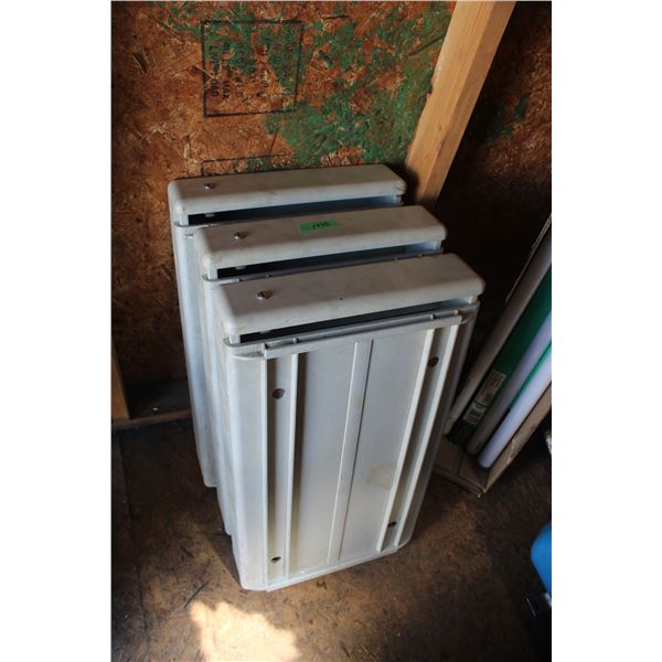 3 Storage Containers