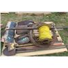 Image 1 : Pallet of Shovels Snow Shovel Hole Cleaner Rope Garden Related Items