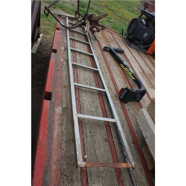 Scrap Iron with Metal Ladder (8 ft Ladder)