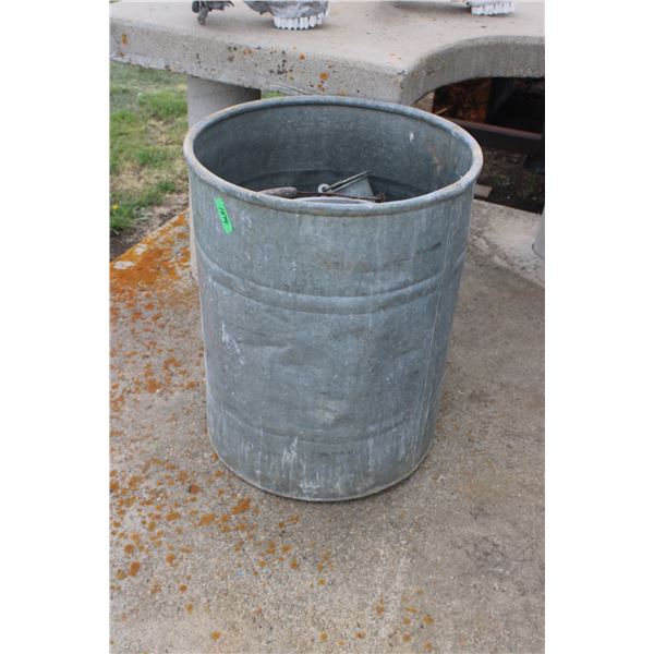 Rain Barrel with 4 Galvanized Pails