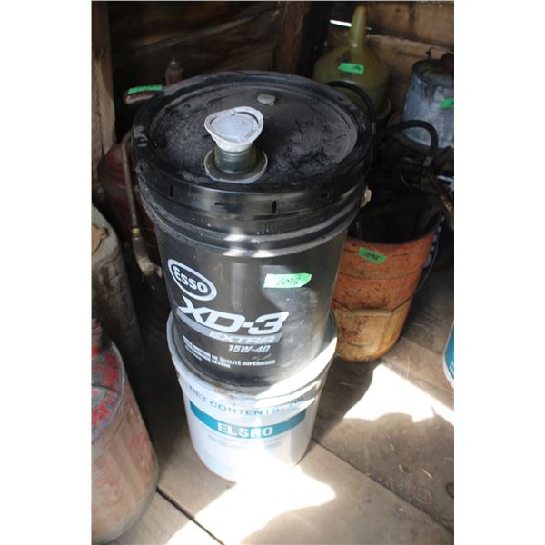 20L ELSRO and 1/4 Pail Esso XD-3 Extra 15W-40 Weigh Oil