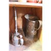 Image 1 : Vintage Oiler and Oil Can