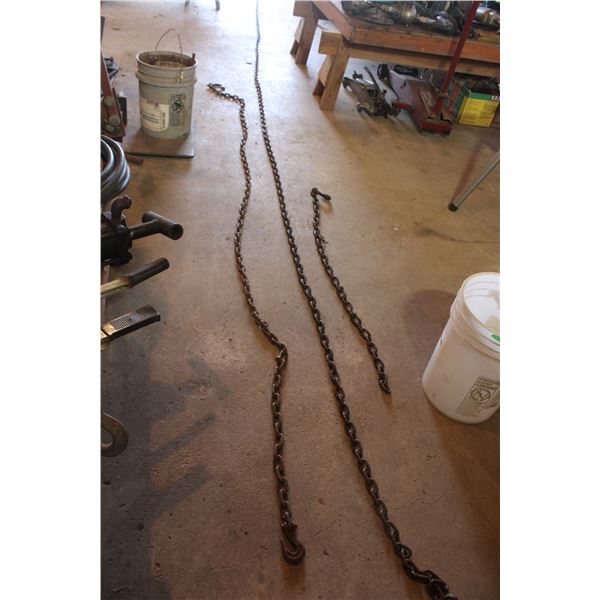 23 ft Chain with hook 4ft Shortest Chain Some Missing Hooks