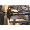 Image 4 : Singer Sewing Machine Industrial Grade
