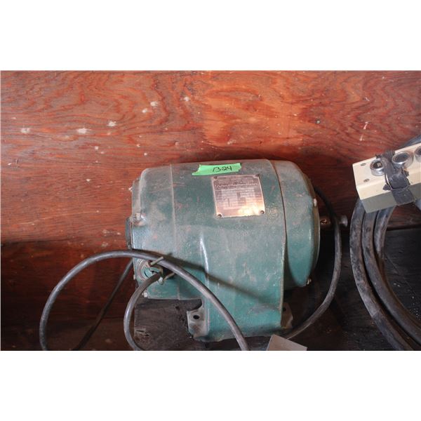 Sangamo Motor Electric Canadian Made Heavy Duty Special Plug In