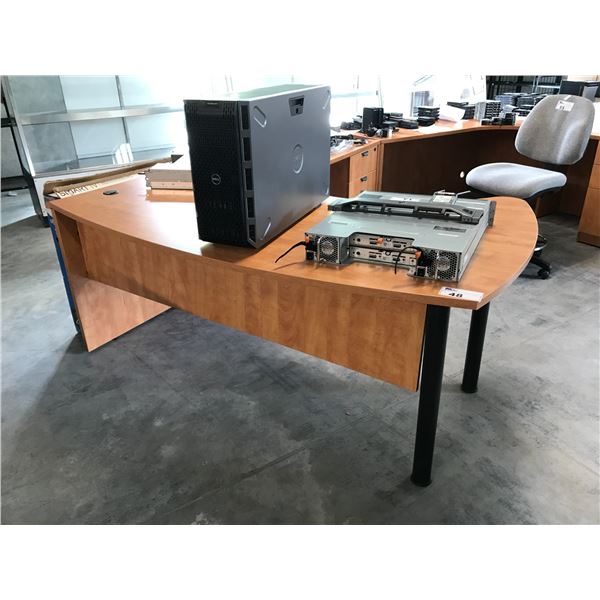 MAPLE 6' X 7' BOW FRONT EXECUTIVE DESK (RH)