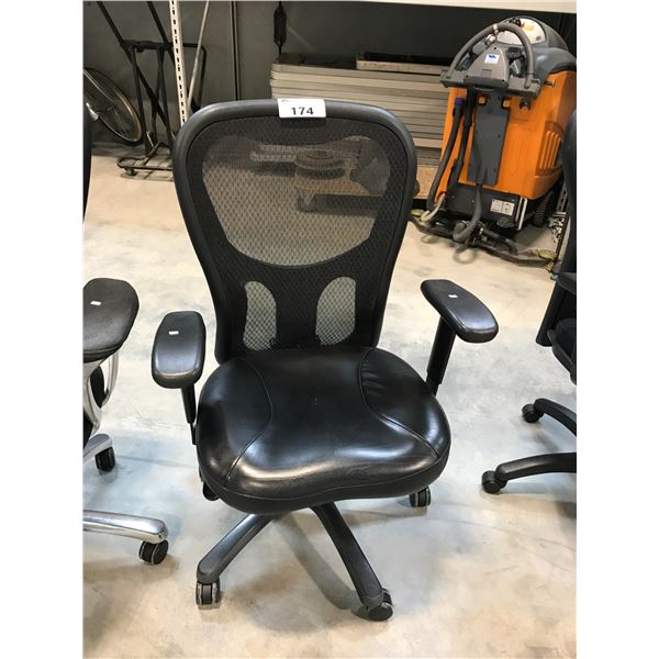 BLACK MESH HI-BACK TASK CHAIR S3