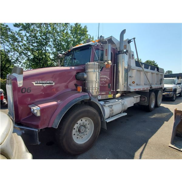 2004 KENWORTH, DUMP TRUCK, RED, VIN # 1NKD2B0X64R972526