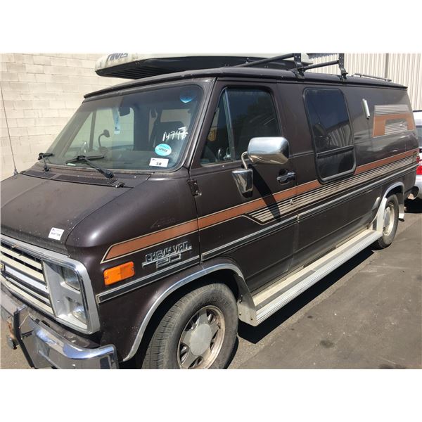 1985 CHEVROLET G20, 6DR VAN, BROWN, VIN # 2GCEG25M4F4167403