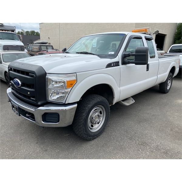 2011 FORD F-250 XL SUPERDUTY, 2DR PU, WHITE, VIN # 1FT7X2B62BEA40450