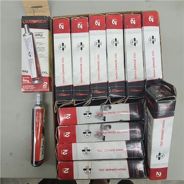 UMAREX CO2 88G CAPSULES QTY 25. PLEASE NOTE THEY ARE HEAVY IF YOU REQUIRE SHIPPING