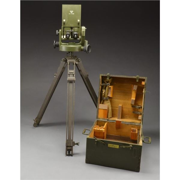 CASED M44 SWEDISH MILITARY OBSERVATION BINOCULARS.