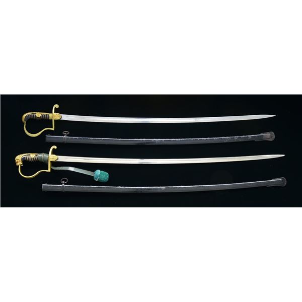 2 WWII GERMAN OFFICERï¿½S SWORDS.