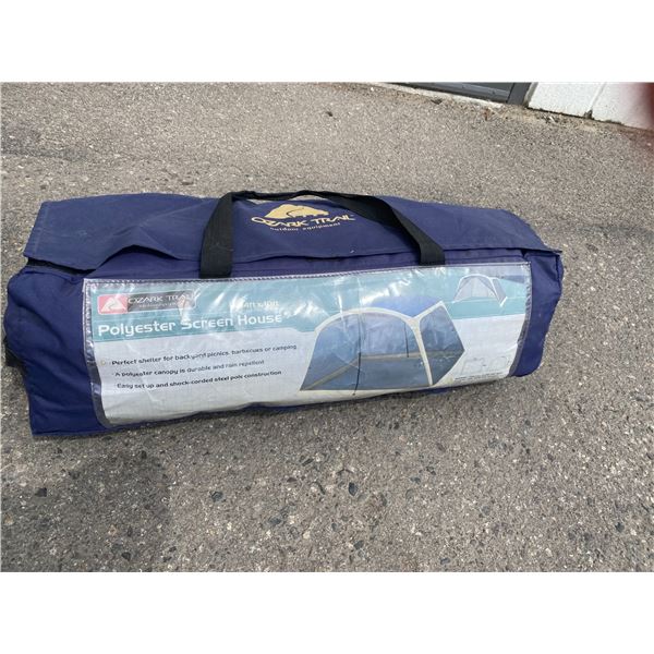 Screen house 14’ x 10’