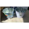 Image 2 : 2 PAINT SPRAYERS, BIKE SEAT, 3 METAL PAILS - CORONA, CANUCKS, HOCKEY