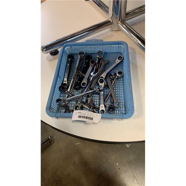 TRAY OF WRENCHES