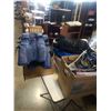 Image 1 : 2 BOXES HOCKEY GEAR, ROLLER SKATES, ICE SKATES