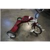 Image 8 : RAZOR ELECTRIC SCOOTER AND RED KIDS TRICYCLE