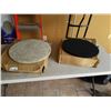 Image 1 : 2 BOXES OF FLOOR POLISHING PADS