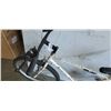 Image 3 : WHITE KONA CINDER CONE BIKE - WITH JOE MURRAY CUSTOM PAINT