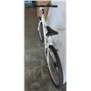 Image 5 : WHITE KONA CINDER CONE BIKE - WITH JOE MURRAY CUSTOM PAINT