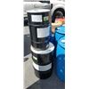 Image 2 : 6 plastic and metal barrels