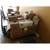Image 3 : PALLET OF ESTATE GOODS