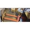 Image 1 : Orange 5500 pound pallet Jack