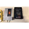 Image 2 : 3 VINTAGE WALKMANS