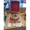 Image 2 : VINTAGE RECORD PLAYER