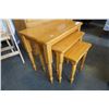 Image 2 : 3 PINE NESTING TABLES