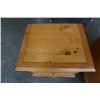 Image 3 : PAIR OF PINE 2 DRAWER NIGHTSTANDS