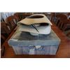 Image 1 : 3 COWBOY HATS PIGALLE 5X SIZE 58, BECO SIZE 7 AND OTHER