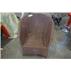 Image 1 : BROWN WICKER CHAIR