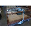 Image 2 : ANTIQUE OAK GLASS DISPLAY CASE